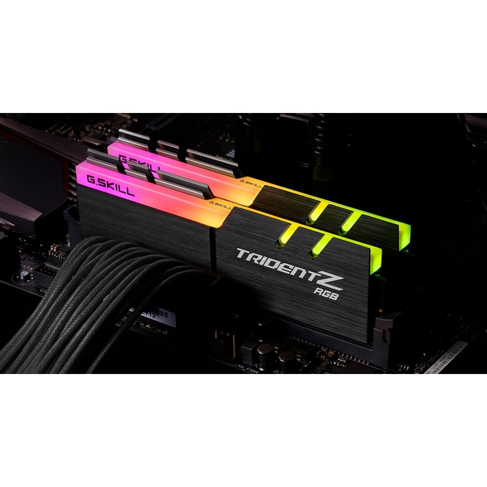 Модуль пам`ятi DDR4 2x8GB/4400 G.Skill Trident Z RGB (F4-4400C18D-16GTZRC)