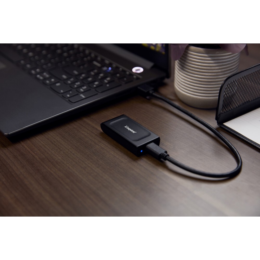 Накопичувач зовнішній SSD Portable USB 2.0ТB Kingston SXS1000 Black (SXS1000/2000G)