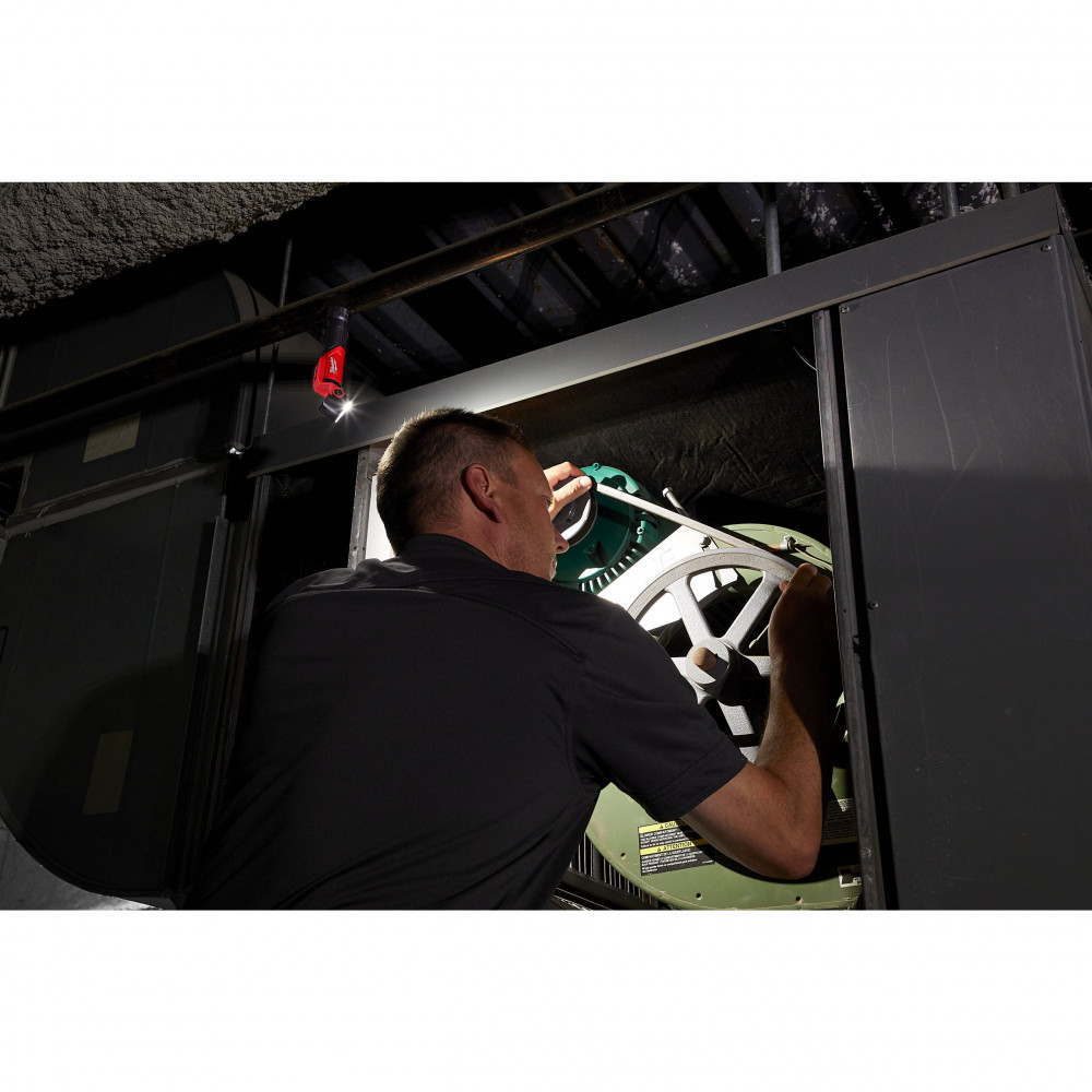 Аккумуляторный фонарь Milwaukee L4 PWL-301 (4933479765)