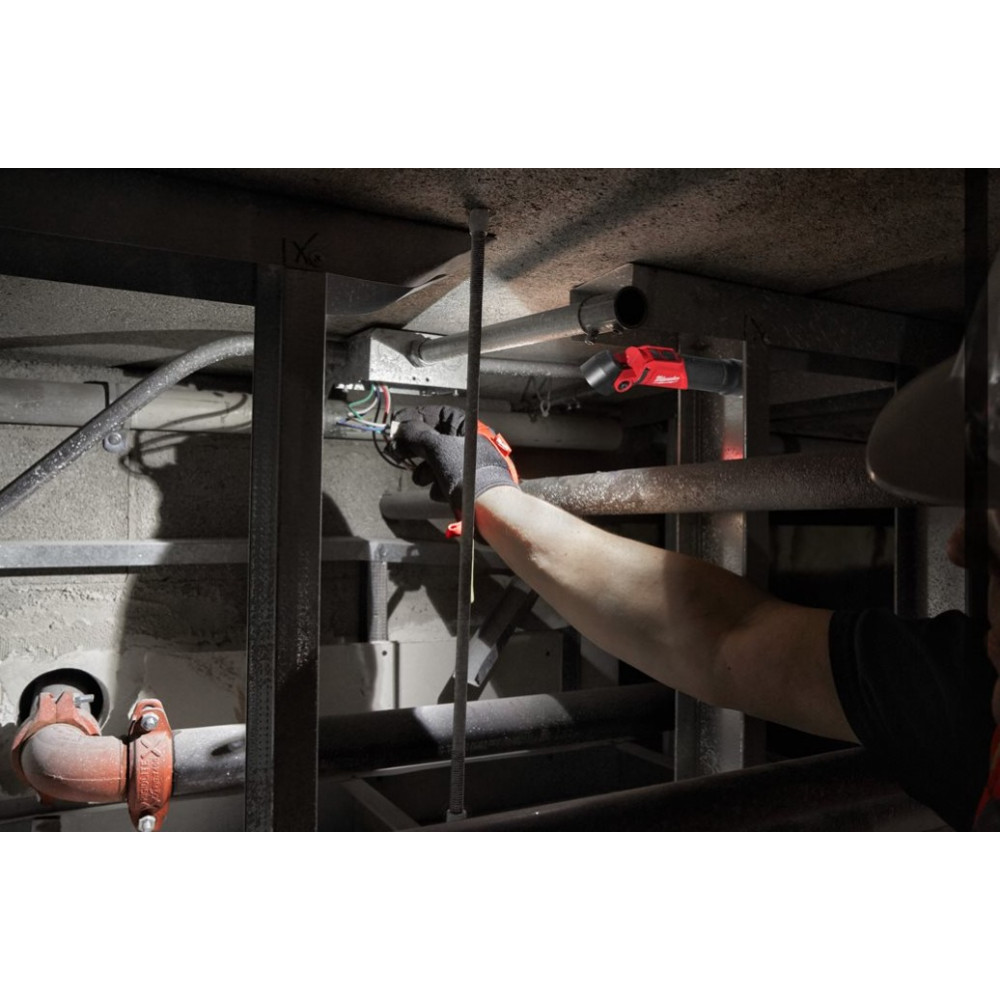 Аккумуляторный фонарь Milwaukee L4 PWL-301 (4933479765)