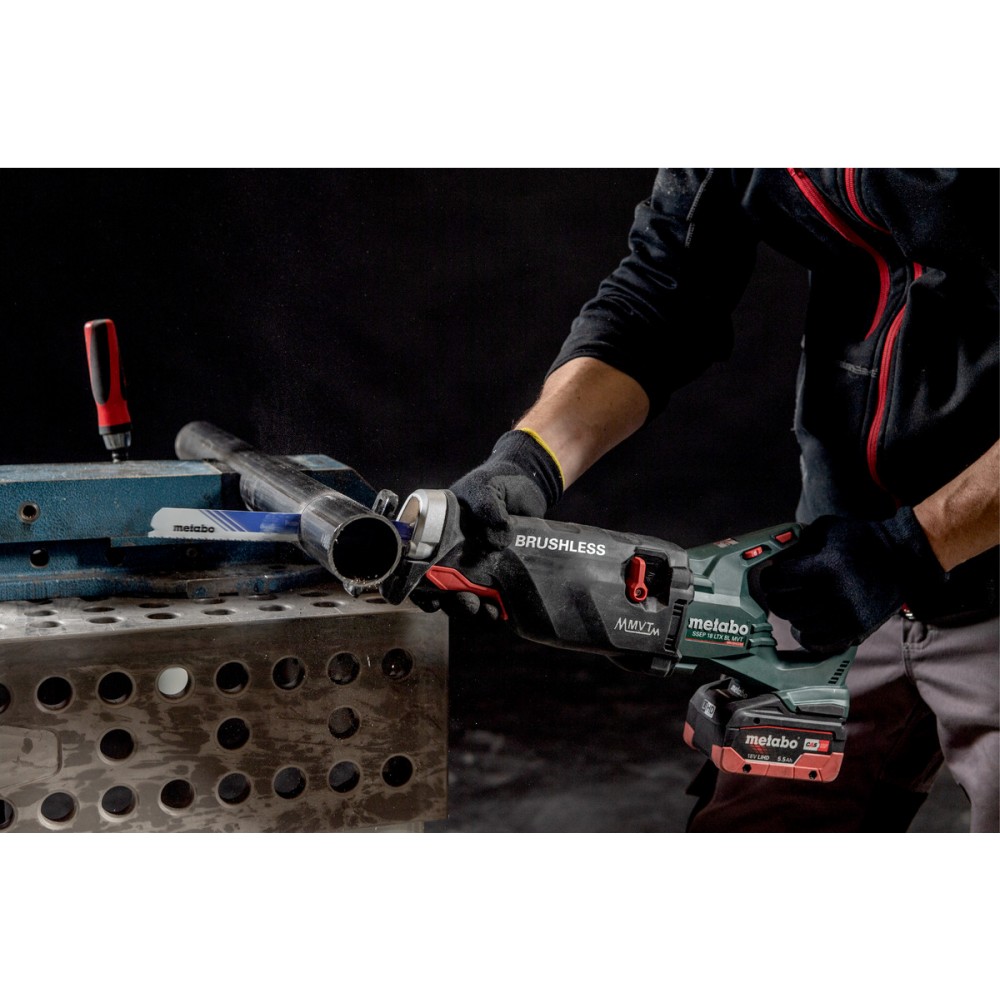 Акумуляторна шабельна пилка Metabo SSEP 18 LTX BL MVT (602258810)