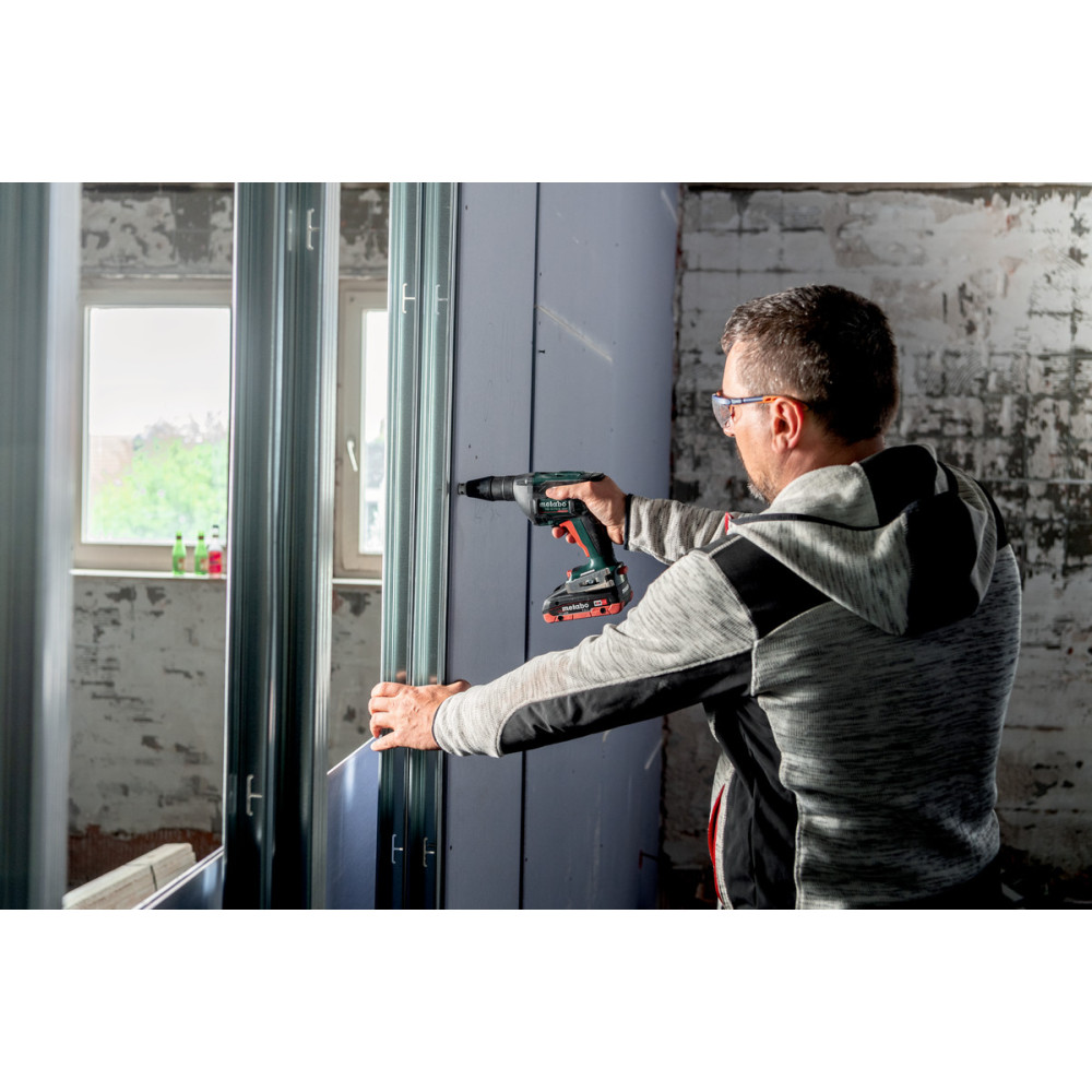 Аккумуляторный шуруповерт для монтажа деревянных конструкций Metabo TBS 18 LTX BL 5000 (620063840)