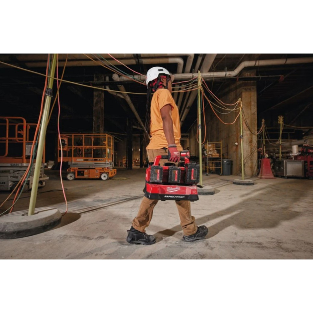 Зарядное устройство MILWAUKEE PACKOUT M18 PC6 EU (на 6 акк.) (4932480162)