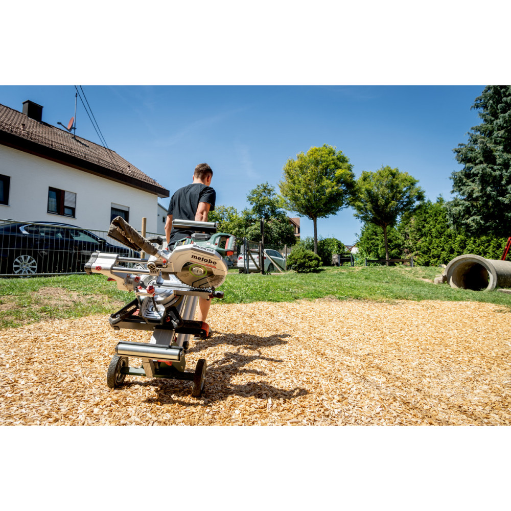 Акумуляторна пила торцювальна Metabo KGS 18 LTX BL 305 (614305850)
