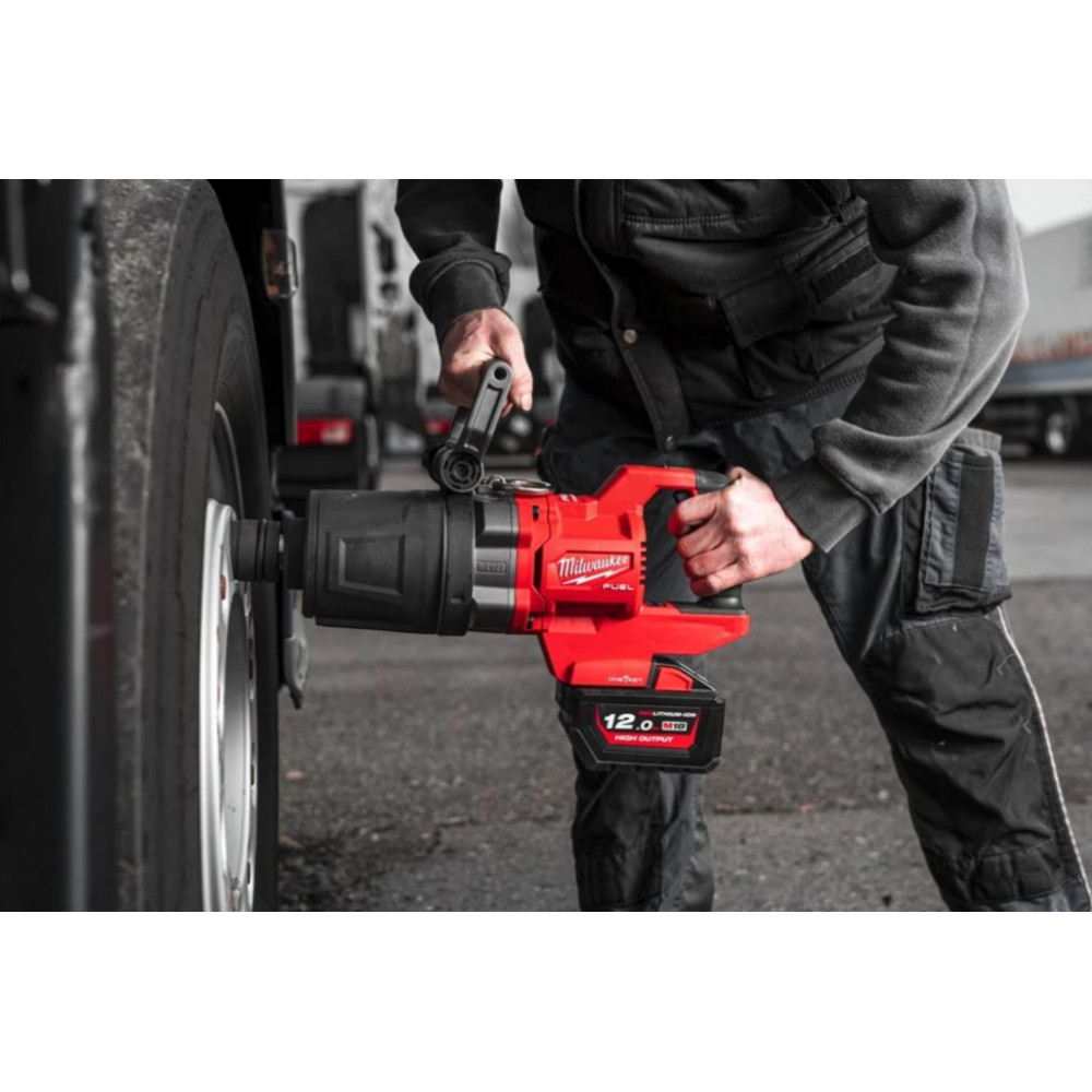 Гайковерт высокомоментный 1'' (2711 Нм) MILWAUKEE M18 FUEL ONEFHIWF1DS-121C