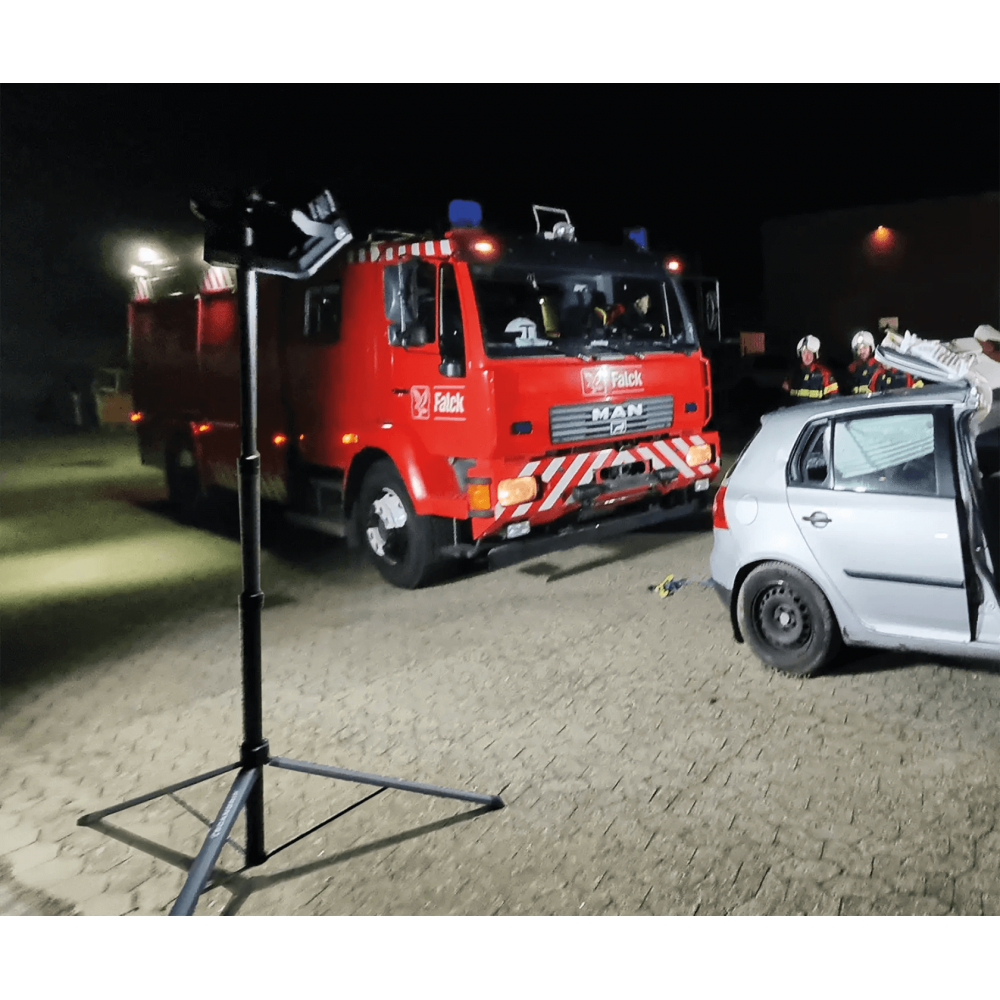 Штатив для размещения светодиодных прожекторов Scangrip Tripod 2m (03.5685)