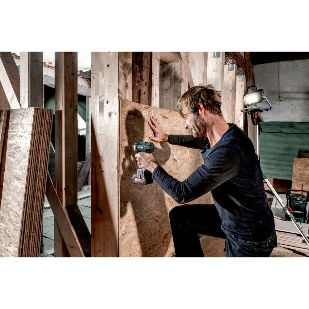 Аккумуляторная дрель-шуруповерт Metabo BS 18 LTX Quick (602193840)