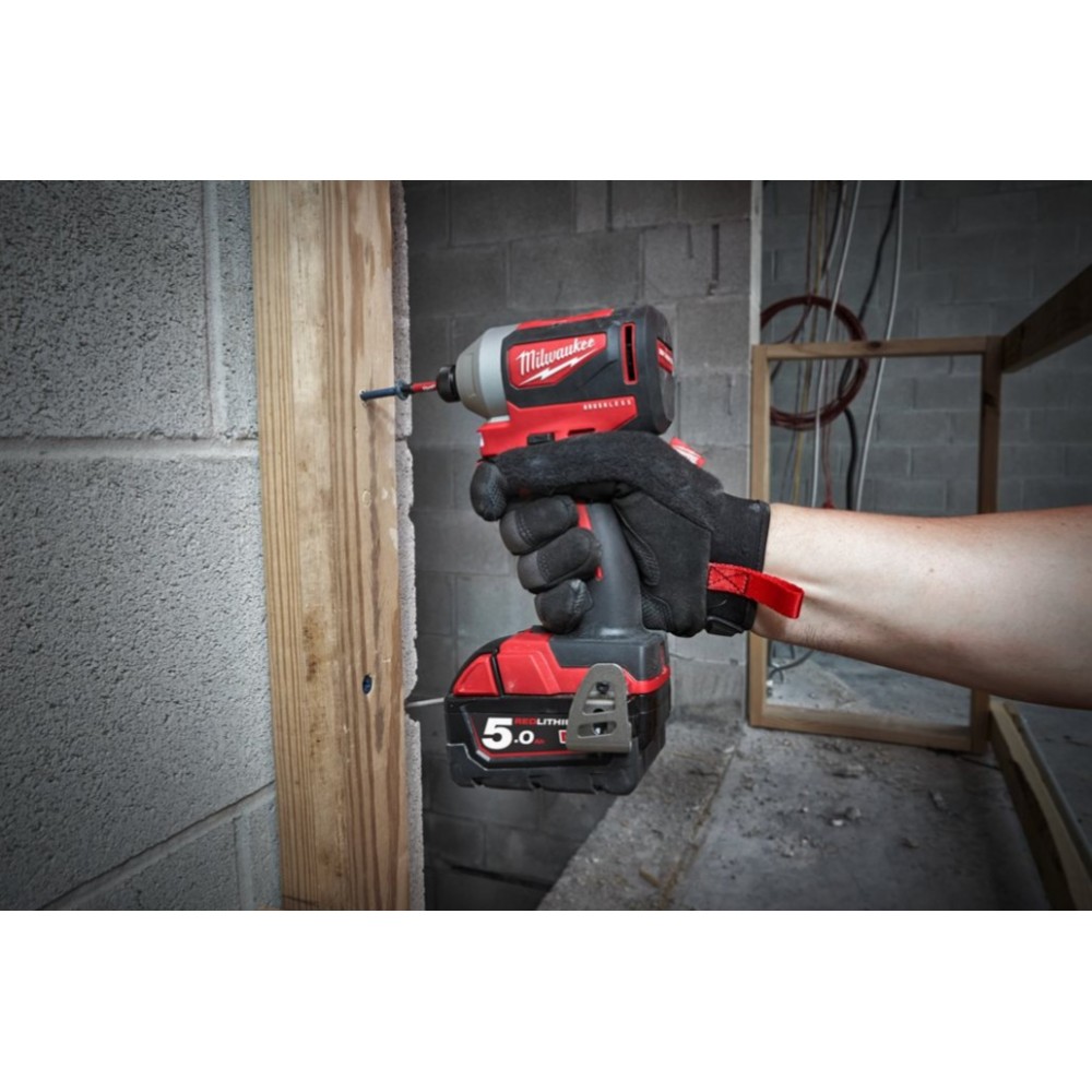 Шуруповерт ударний акумуляторний безщітковий Milwaukee M18 BLID2-0X (4933464519)