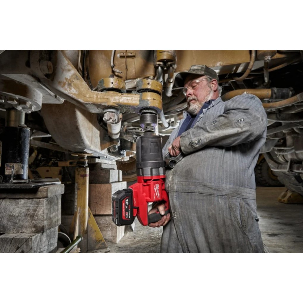 Гайковерт высокомоментный 1'' (2711 Нм) MILWAUKEE M18 FUEL ONEFHIWF1DS-121C