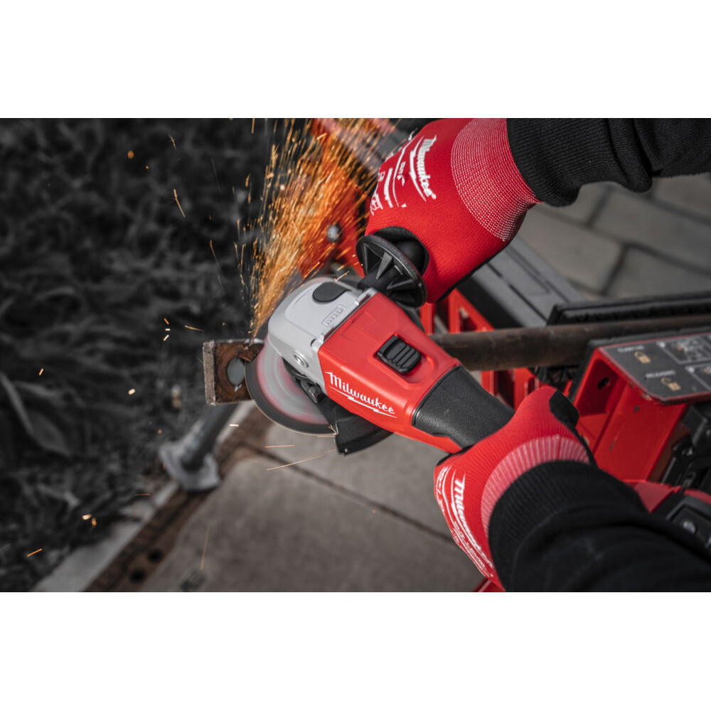 Акумуляторна кутова шліфмашина Milwaukee M18 BLSAG125X-402X, 125 мм (4933492644)