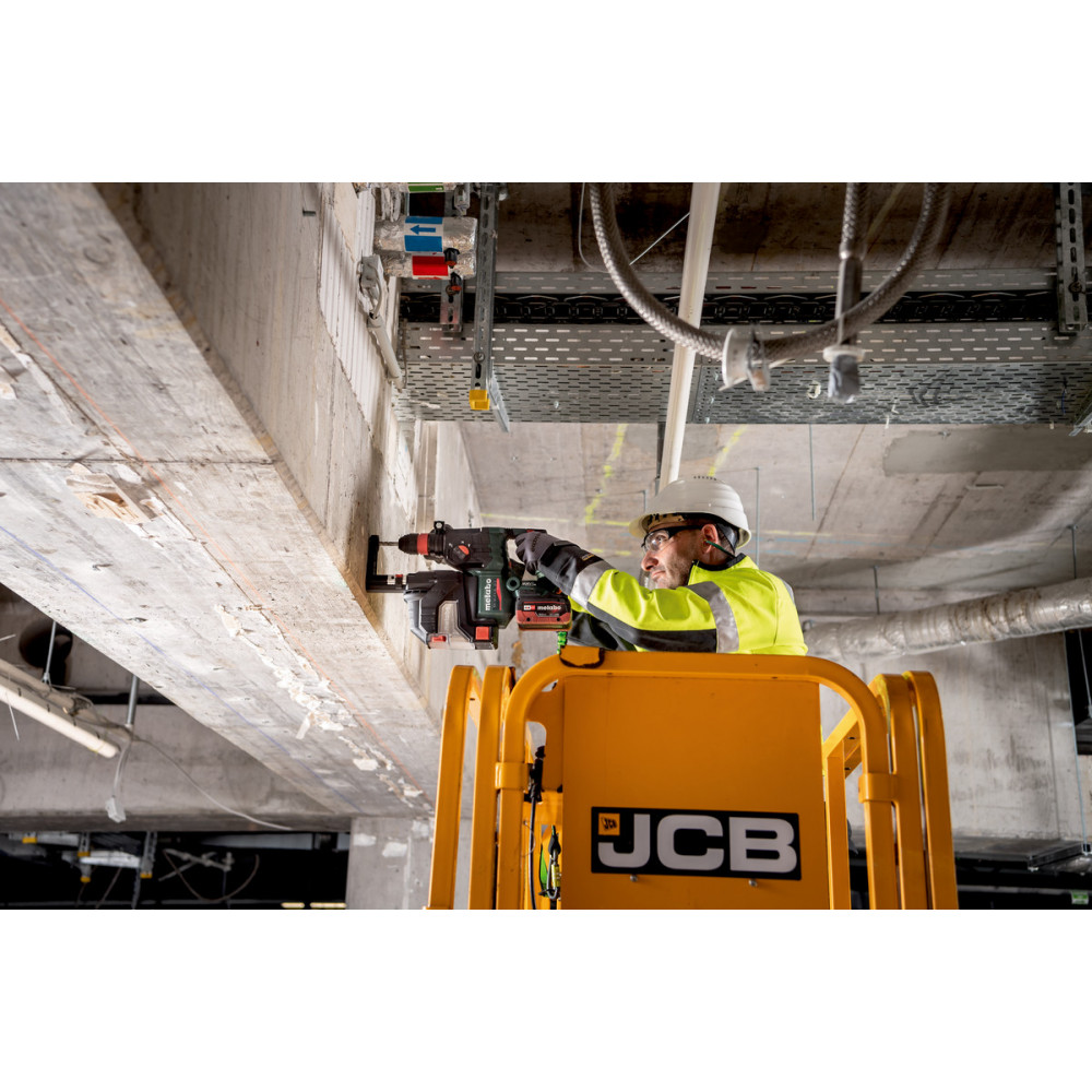 Аккумуляторный перфоратор Metabo KH 18 LTX BL 28 Q Set ISA (601715930)