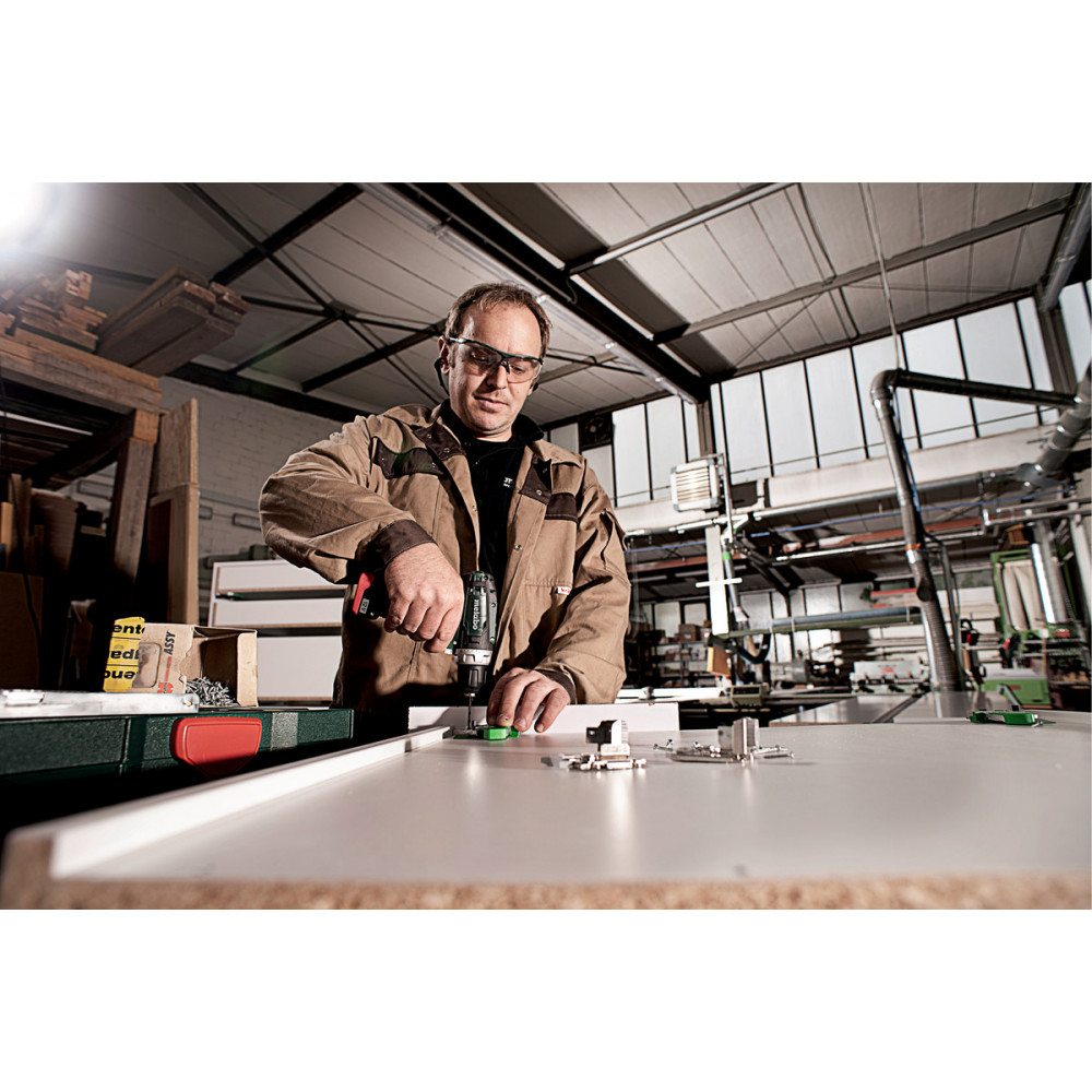 Аккумуляторная дрель-шуруповерт Metabo PowerMaxx BS Set (600080880)