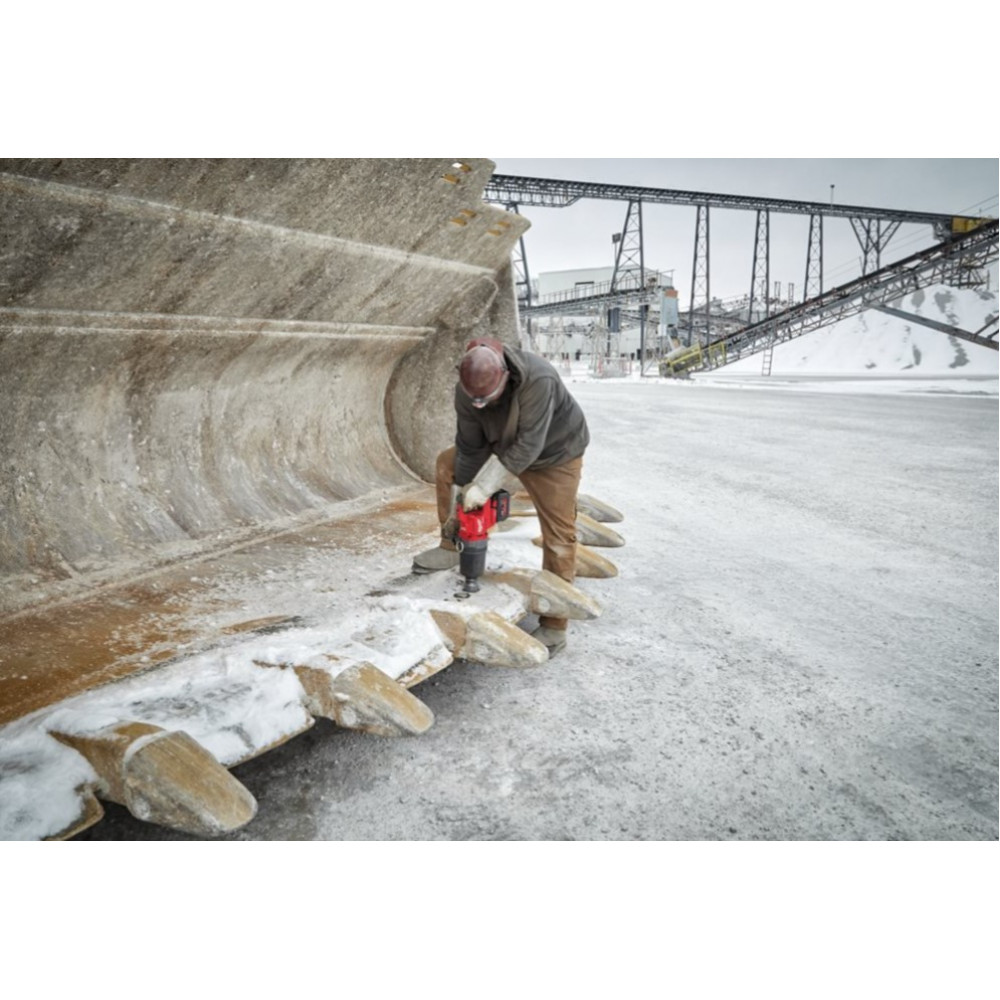 Гайковерт высокомоментный 1'' (2711 Нм) MILWAUKEE M18 FUEL ONEFHIWF1DS-121C