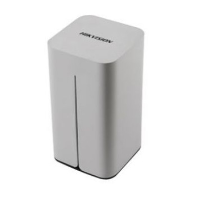 8-канальный сетевой видеорегистратор Hikvision DS-7108NI-E1/V/W