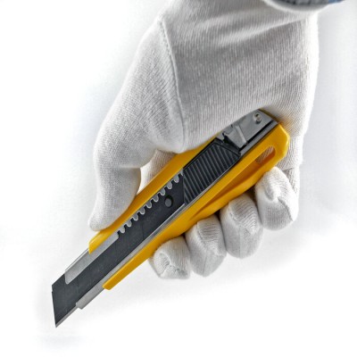 Нож строительный Tajima LC550B с выдвижным сегментным лезвием 18 мм (1101-0015)