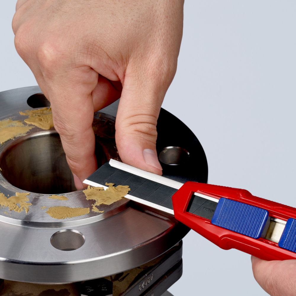 Нож универсальный Knipex CutiX, 18 мм (90 10 165 BK)