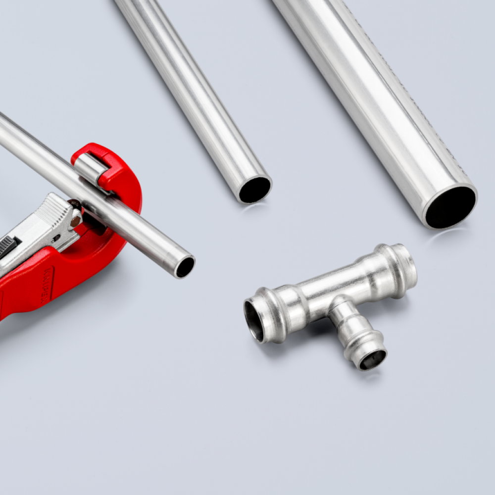 Труборіз Knipex TubiX® для сталі та кольорових металів, Ø 6 - 35 мм (1/4"-1 3/8") (90 31 02 BK)