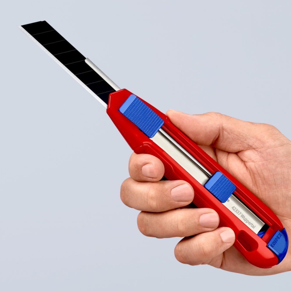 Нож универсальный Knipex CutiX, 18 мм (90 10 165 BK)