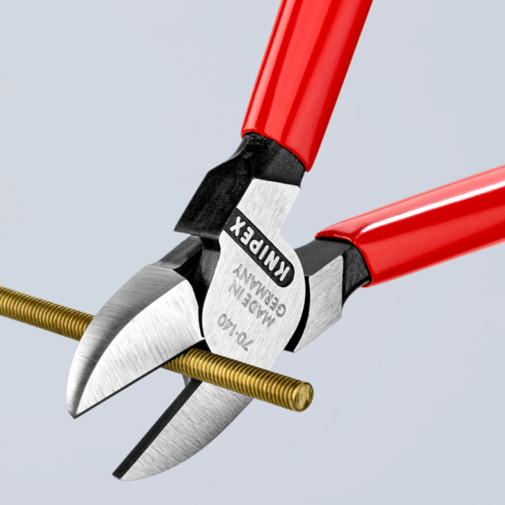 Кусачки боковые Knipex (фосфатированные), 140 мм (70 01 140)