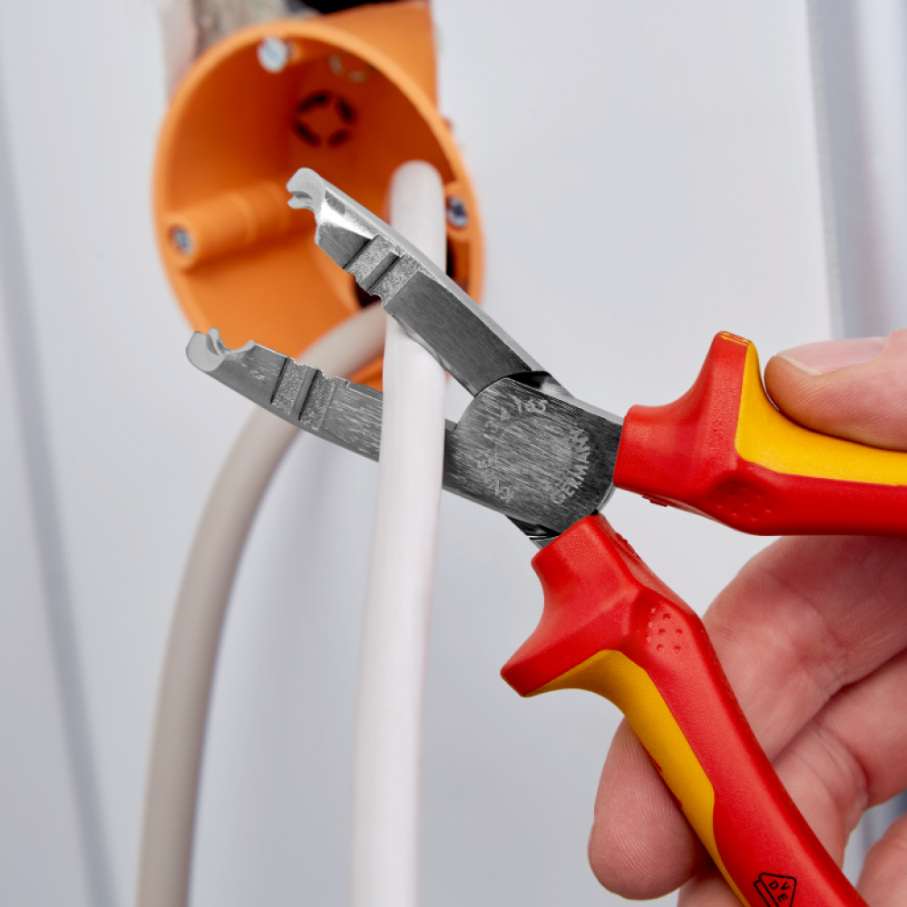 Клещи для удаления оболочки Knipex, 165 мм (13 46 165)